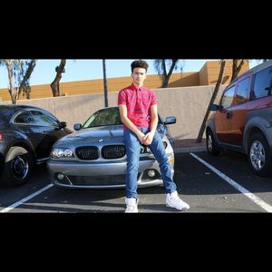 Meet your Posher, Jose